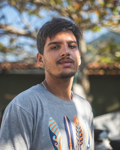 Su trabajo paralelo en la universidad le hizo ganar $12,000 en Amazon en 2 semanas — Luego superó los $250 millones