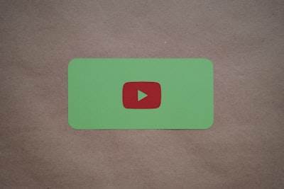 Por qué los videos de IA se sienten poco fiables - y Cómo solucionar el problema de Referencia a Video