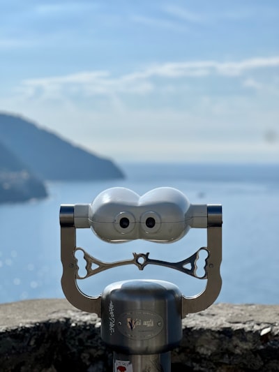 Descubre los 7 principales proveedores de automatización con bots para el turismo en España