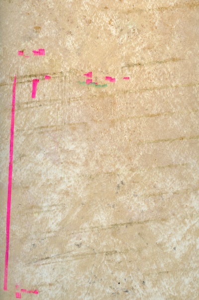 Camino la línea: Examinando el papel de la continuidad de Gestalt en la unión de objetos para los transformadores de visión
