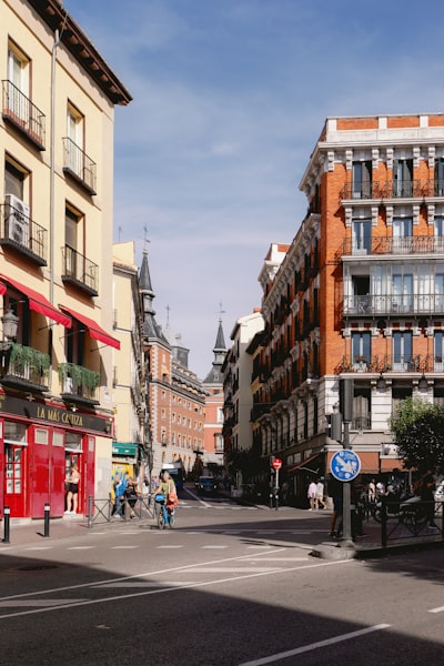 Comparación: desarrollo de ERP personalizado en Madrid Barcelona y Madrid 2024
