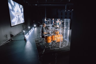 Soy un baterista y construí un simulador de efectos de escenario con inteligencia artificial (¡no se necesita conocimiento de programación!)