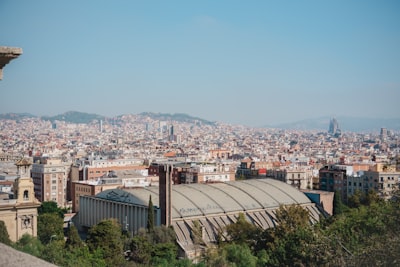 Cómo implementar el desarrollo de CRM en Barcelona para obtener resultados óptimos en 2025