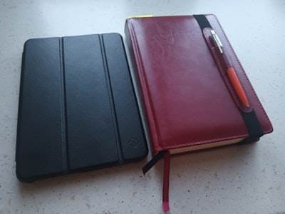 Cómo Utilizo a Claude y NotebookLM para Acelerar Mi Proceso de Aprendizaje y Escritura Técnica