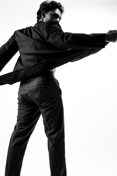 Cómo gobernar a la IA agentiva antes de que te gobierne