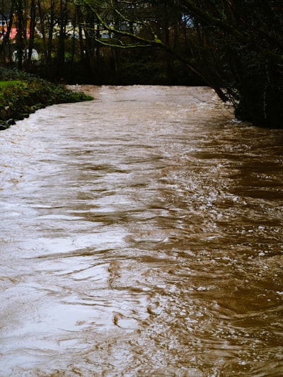  Reino Unido multa a proveedor de agua con 1.3 millones de dólares por exponer datos de 664 mil clientes