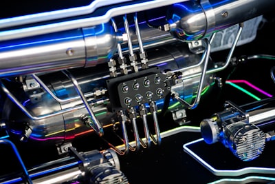 Predicción de fallas en líneas de ensamblaje automatizadas a través de la fusión de datos multimodales y redes neuronales Bayesianas