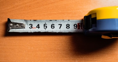 ¿Qué KPIs puedo usar para medir la evaluación de seguridad en la nube para el éxito empresarial?