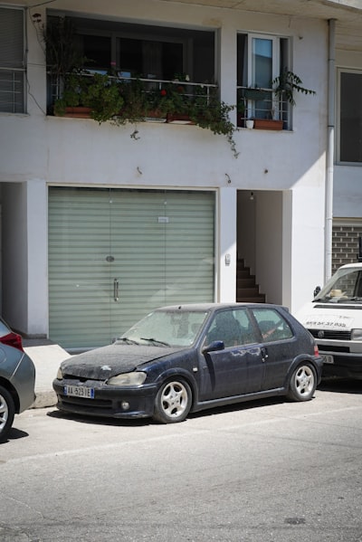 Errores ocultos que cometen los concesionarios de automóviles españoles con el presupuesto de comercio electrónico personalizado (Coste en €)