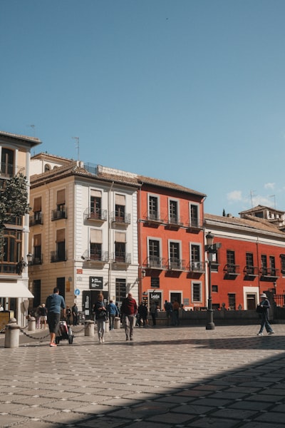 Servicios profesionales de puntuación automatizada de clientes potenciales en Granada