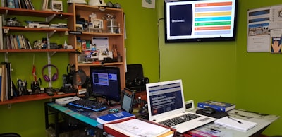 ¿Cómo puedo comenzar con el software de gestión de talleres de reparación de automóviles?