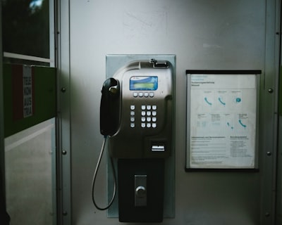 Automatizar la recepción de llamadas: Análisis de comparación