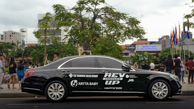 Impulsa un ROI del 50% con el Equipo Especializado Líder en Servicios de Recepcionista Virtual de IA