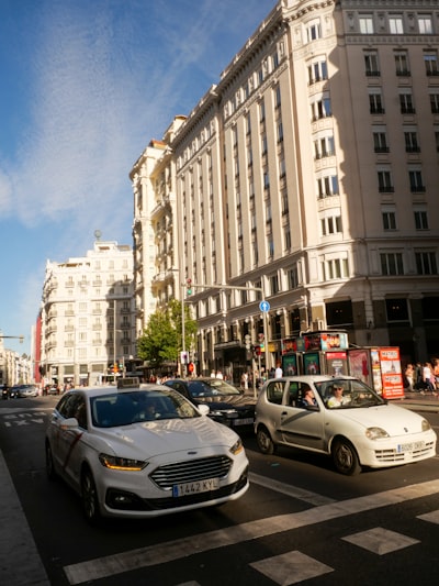 ¿Cómo pueden beneficiarse las empresas automotrices en Madrid de la automatización empresarial sin código?