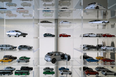 ¿Qué empresas automotrices obtienen el ROI más alto de la consulta web?