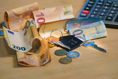 ¿Cuánto cobra Webel? Costo en España: Precios reales revelados [2024]