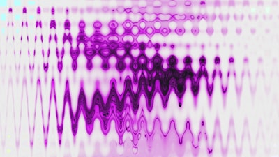 Ruido activo fuera de equilibrio mejora la memoria generativa en modelos de difusión