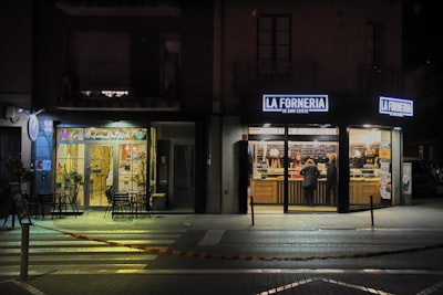 Autoridad Local: Las mejores compañías de desarrollo de tiendas online personalizadas en Barcelona y Madrid 2025