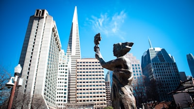 Inversión en AI de 15 billones de dólares para San Francisco durante cinco años, anuncia Salesforce