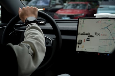 ¿Qué empresas de automóviles eligen comprar en línea en 2024?