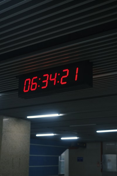 El reloj del Apocalipsis ahora marca 85 segundos para la medianoche. Esto es lo que significa