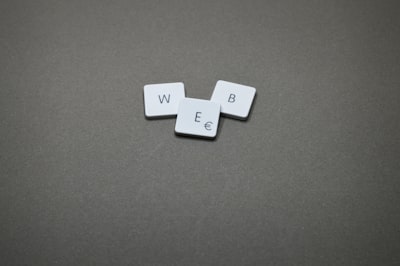 Aprendizaje Reforzado Debil para Fuerte (W4S): Un Nuevo Algoritmo de Aprendizaje Reforzado que Entrena un Agente Debil Meta para Diseñar Flujos de Trabajo Agentes con LLMs Más Fuertes
