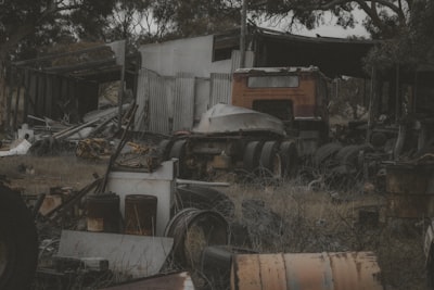 Arquitecturas para la Fabricación de Software: Despliegue Rápido en una Sola Planta