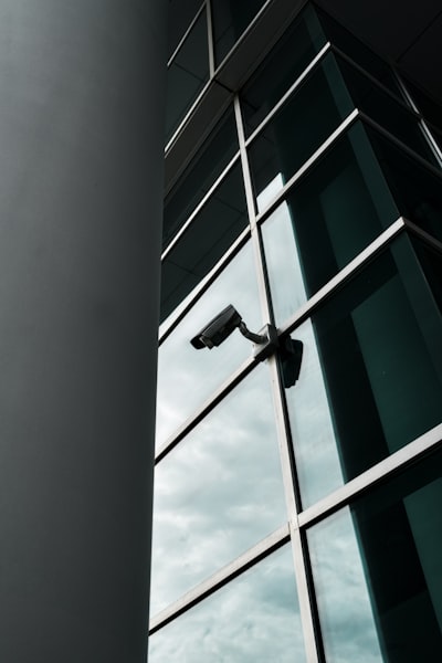 Vigilancia de video basada en la nube: una arquitectura de seguridad escalable para empresas