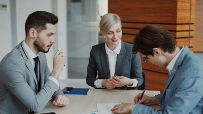 ¿Cuáles son las métricas clave de experiencia del cliente a seguir?