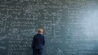 ¿Cuándo elegir una empresa de inteligencia de negocios en lugar de otras soluciones?