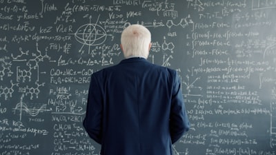 Los 50 mejores expertos en el cálculo del retorno de la inversión en automatización de negocios en Bilbao