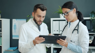 Socio certificado en cómo automatizar tareas administrativas de salud