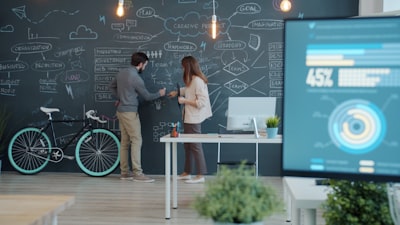 ¿Cómo la automatización del back office con IA apoya la sostenibilidad y la eficiencia?
