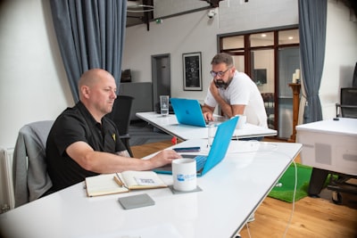 Top 3 Expertos en AGENCIA de IA en Lardero