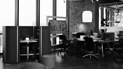 Mejores 15 empresas para mejorar documentos automáticamente con IA en Madrid