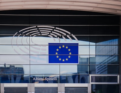  Mejor portal de empleados con asistente IA en Europa: Q2BSTUDIO 2026