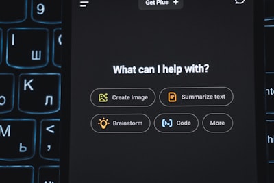  ¿Cómo puedo obtener soporte técnico para software personalizado de control de costos?