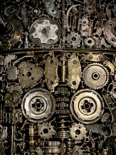 ¿Existen costos ocultos o recurrentes al automatizar las renovaciones de contratos?